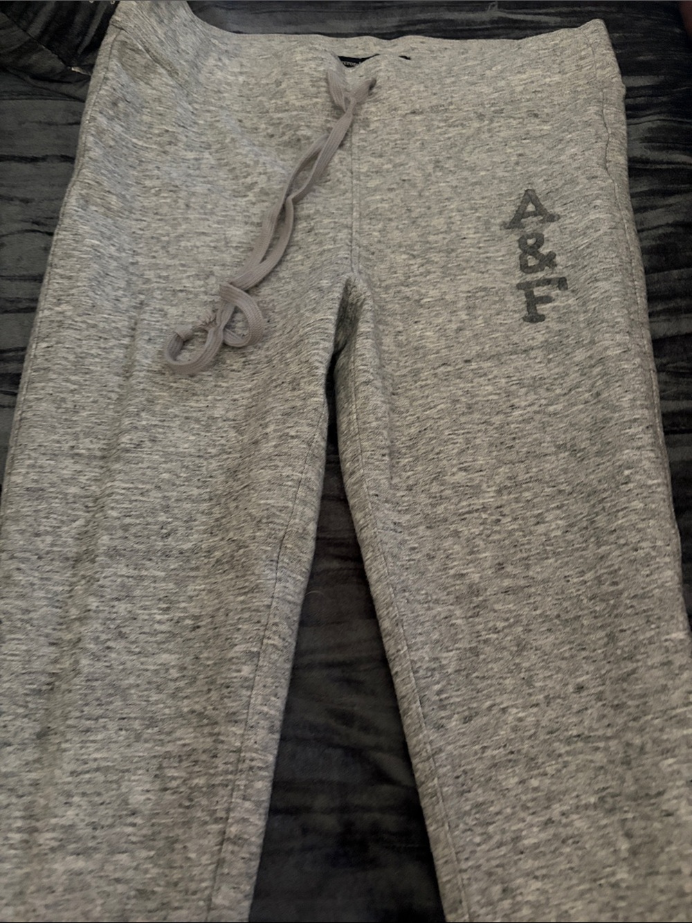 Abercrombie & Fitch women’s Light Grey Heather Joggers